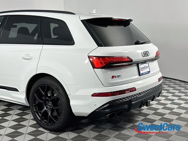2025 Audi SQ7