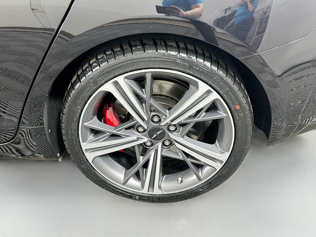 Thumbnail: 2025 Genesis G70 - 32