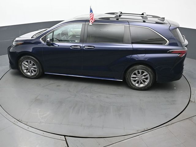 2022 Toyota Sienna XLE 48