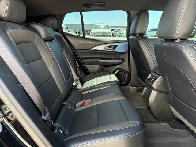 used 2025 Chevrolet Equinox EV car, priced at $25,882