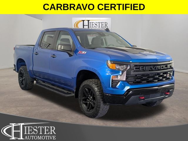 Glacier Blue Metallic 2022 Chevrolet Silverado 1500 Custom Trail Boss Crew Cab 4WD Pickup Truck Four-Wheel Drive Automatic
