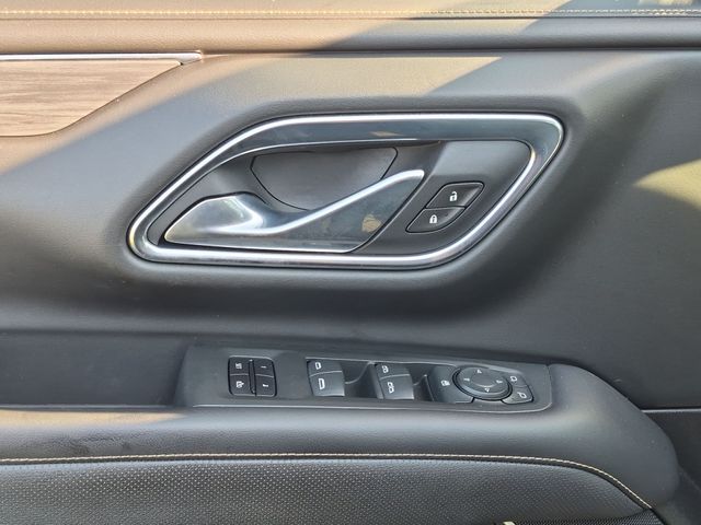 Used 2021 Black GMC SLT image 13