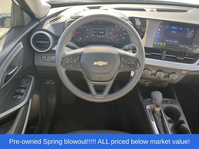 Used 2025 Summit White Chevrolet LS image 37