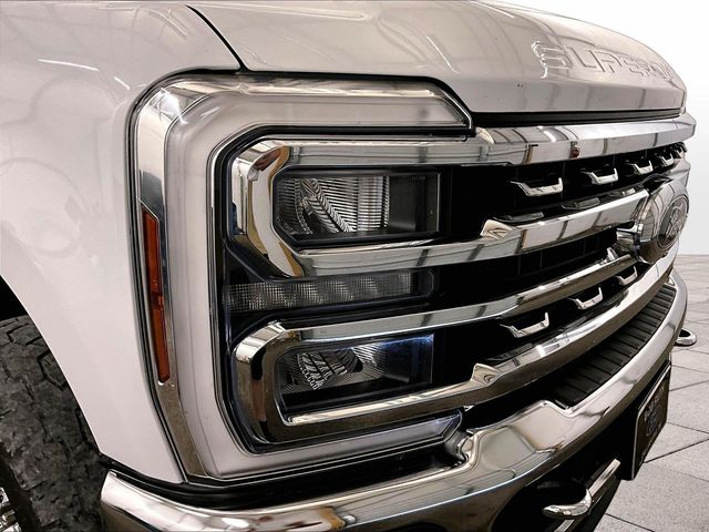 2024 Ford F-250SD Lariat White at Grove City Ford