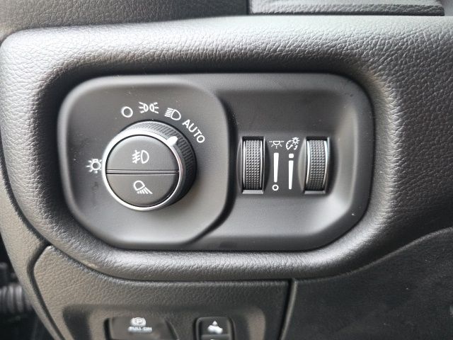 2026 Ram 1500 Big Horn/Lone Star - Diamond Black Crystal Pearlcoat exterior view 15