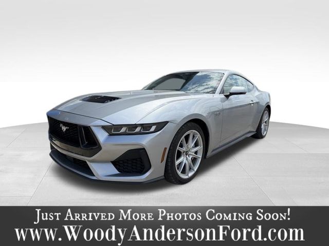 Iconic Silver Metallic 2024 Ford Mustang GT Premium Fastback RWD Coupe Rear-Wheel Drive Automatic