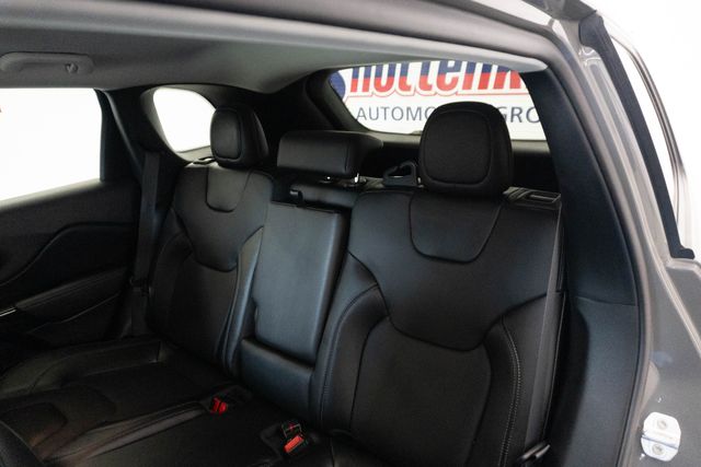Used 2023 Jeep Cherokee SUV