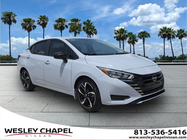 2023 Nissan Versa SR FWD