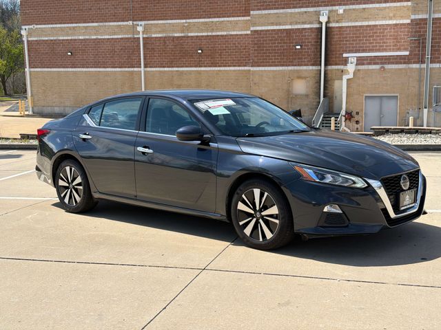 Storm Blue Metallic 2022 Nissan Altima 2.5 SV FWD Sedan Front-Wheel Drive Continuously Variable Transmission