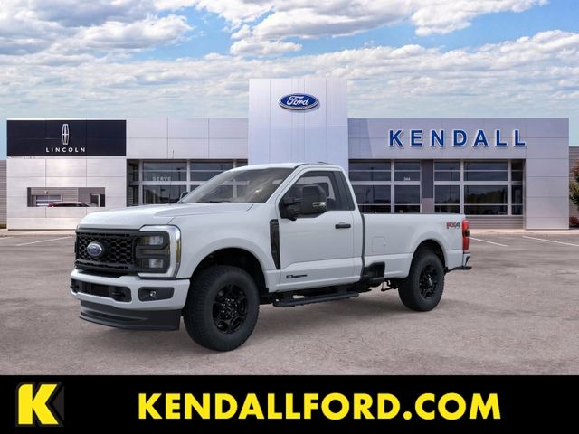 Oxford White 2025 Ford F-250 Super Duty Pickup Truck Four-Wheel Drive Automatic