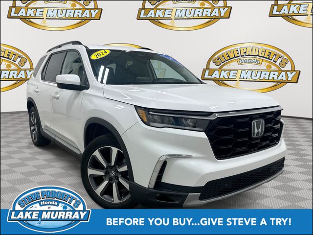 Red Rock 2016 Chevrolet Colorado Pickup Truck 4X2 6-Speed Automatic