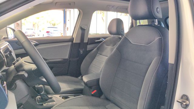 2023 Volkswagen Taos