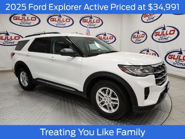 2025 Ford Explorer Active RWD