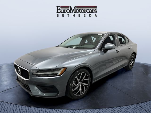 Gray Metallic 2019 Volvo S60 T6 Momentum AWD Sedan All-Wheel Drive Automatic