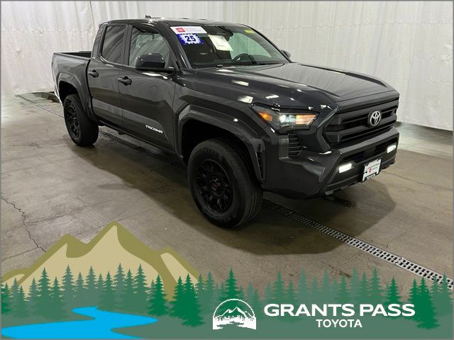 2025 Toyota Tacoma SR5 Double Cab 4WD