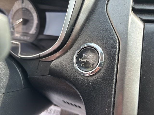 2017 Ford Fusion SE photo