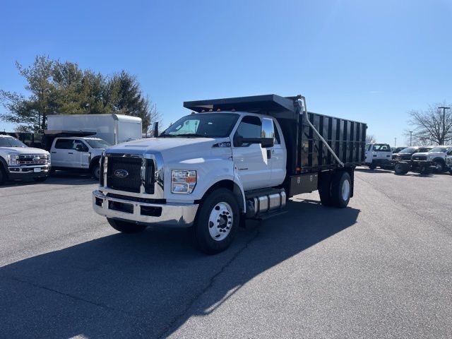 2025 Ford F-650 Super Duty 