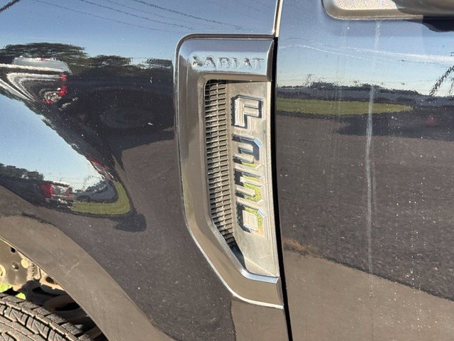 Used 2017 Black Ford Lariat image 6