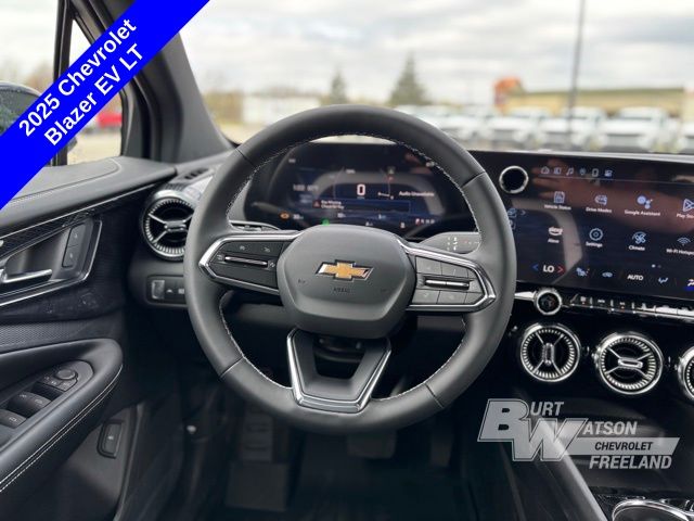 2025 Chevrolet Blazer EV LT photo