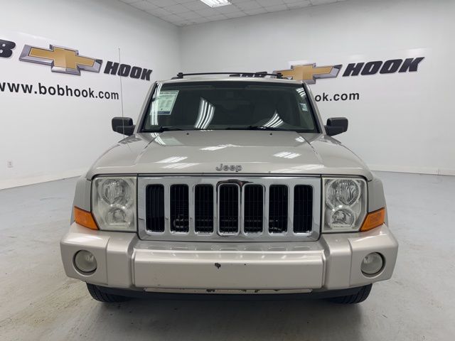 used 2009 Jeep Commander car, priced at $6,995