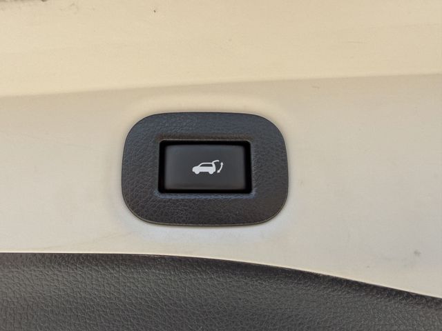 2019 Nissan Rogue SV Black at Bravo Nissan