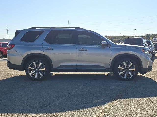 2024 Honda Pilot Touring:B01890A