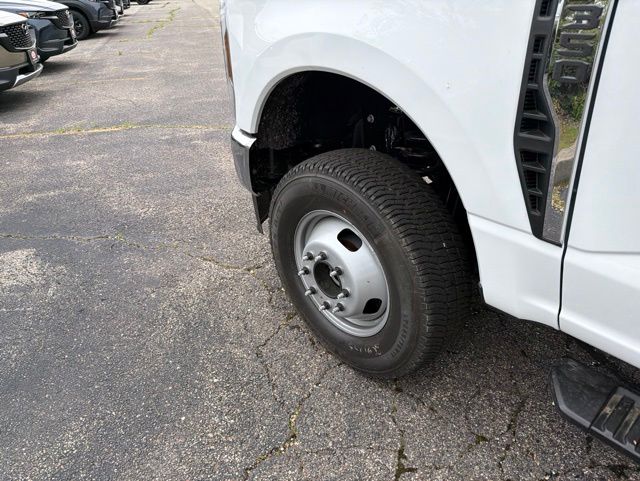 New 2026 White Ford  image 10