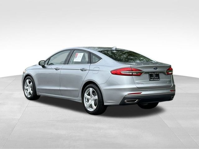 2020 Ford Fusion SE 3