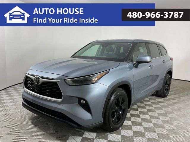 2023 Toyota Highlander LE FWD