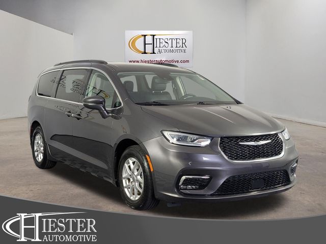 Gray (Granite Crystal Metallic Clearcoat) 2022 Chrysler Pacifica Minivan Front-Wheel Drive 9-Speed Automatic