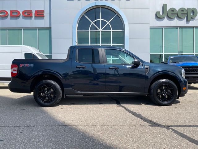 2023 Ford Maverick XLT - Blue Metallic exterior view 4