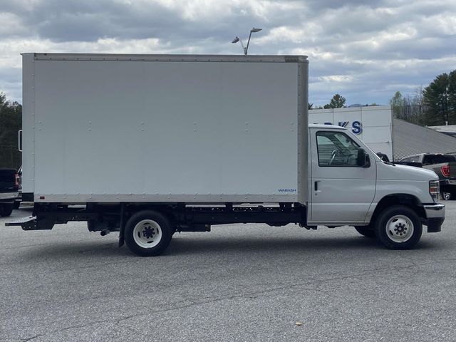 2024 Ford E-450SD Base 6