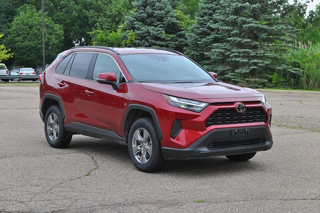 White (Wind Chill Pearl) 2025 Toyota RAV4 SUV / Crossover All-Wheel Drive 8-Speed Automatic