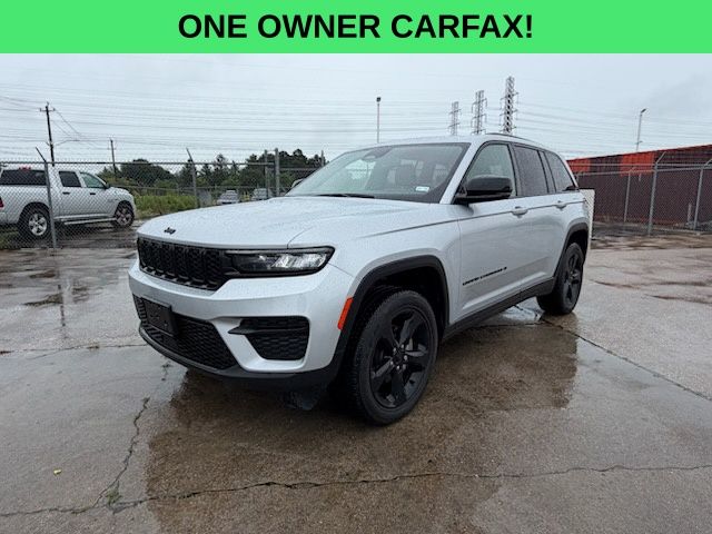 2023 Jeep Grand Cherokee Altitude Silver at Wharton Chevrolet GMC