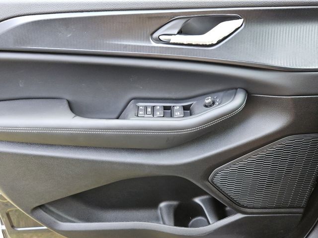 2026 Jeep Grand Cherokee L Laredo 4x2