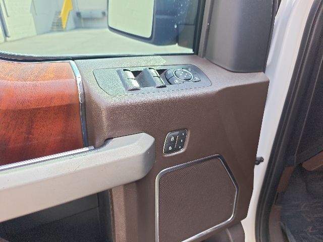 2019 White Platinum Metallic Tri-Coat Ford F-150 King Ranch 4X4 Truck