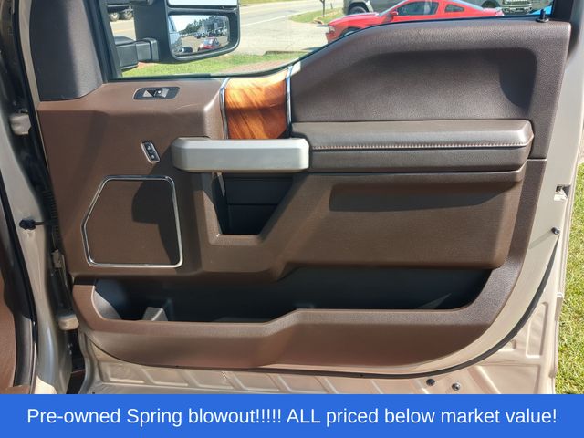 Used 2017 White Gold Metallic Ford King Ranch image 45