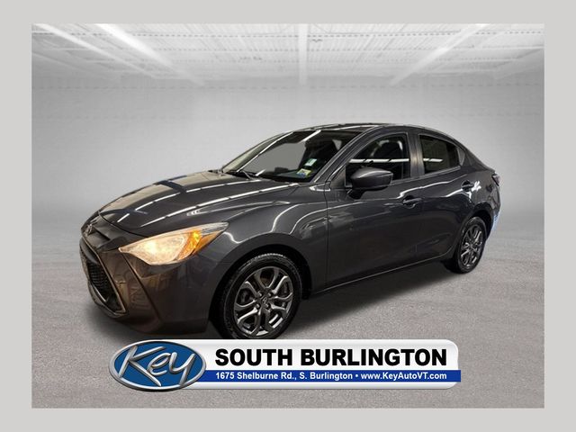 Gray (Graphite) 2019 Toyota Yaris LE Sedan FWD Sedan Front-Wheel Drive 6-Speed Automatic
