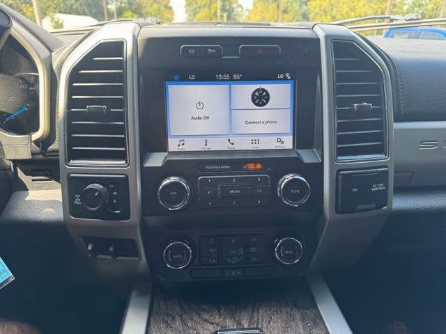 Used 2019 Silver Ford Lariat image 15