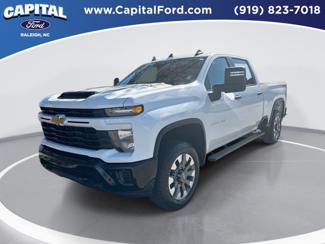 2024 Chevrolet Silverado 2500HD Custom's photo