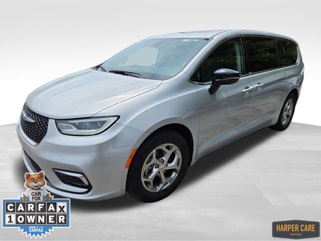 Silver Mist Clearcoat 2024 Chrysler Pacifica Limited FWD Minivan Front-Wheel Drive 9-Speed Automatic