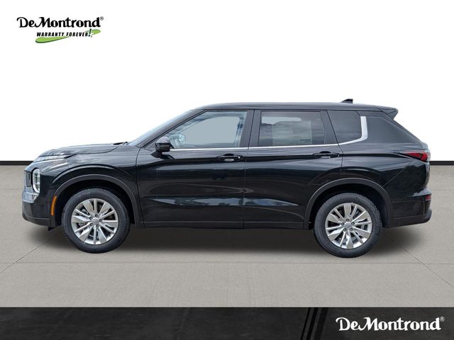 2026 Mitsubishi Outlander ES Black at North Houston Mitsubishi