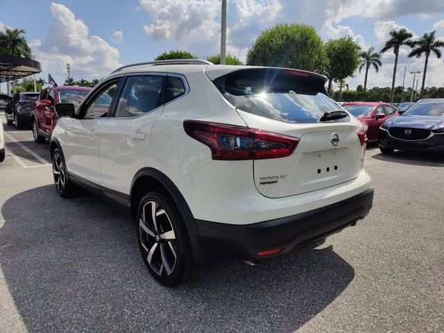 2021 Nissan Rogue Sport SL 13