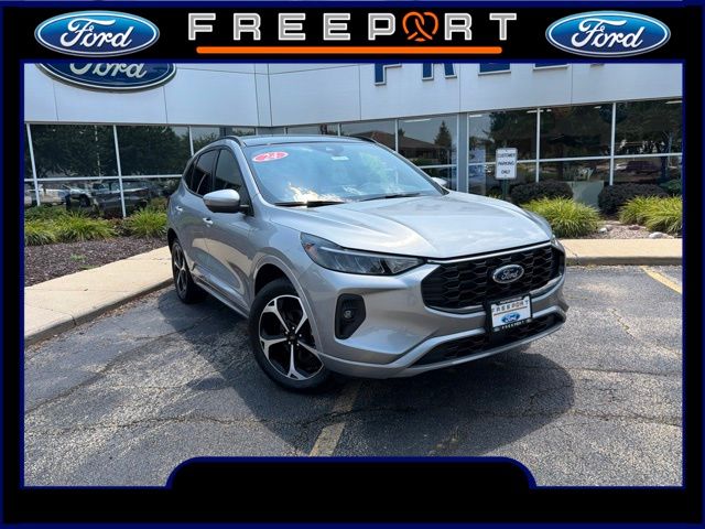 Iconic Silver Metallic 2024 Ford Escape SUV / Crossover All-Wheel Drive 8-Speed Automatic