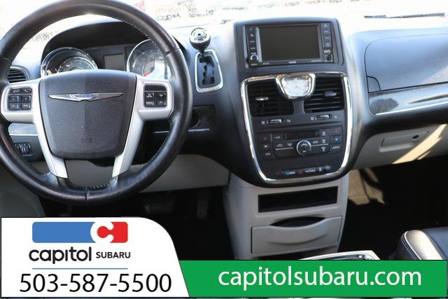 2015 Chrysler Town & Country Touring 4