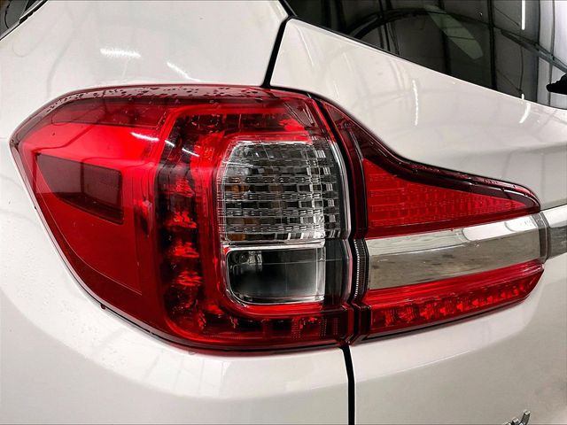 2022 Subaru Ascent Limited White at Spitzer Acura