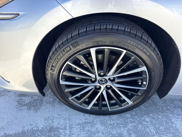 2025 Lexus ES - $46,788