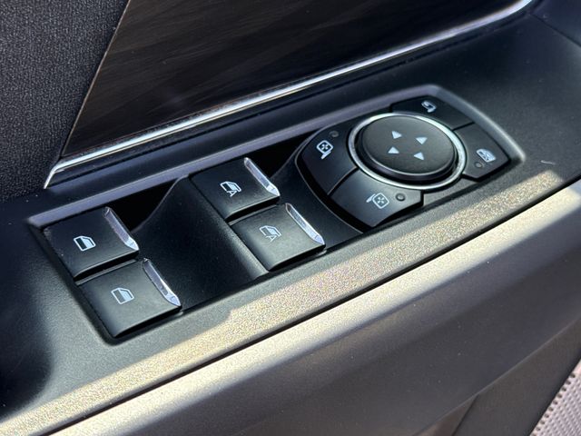 Used 2025 Gray Ford Lariat image 19