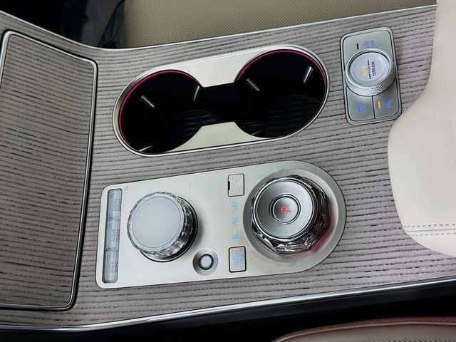 Thumbnail: 2026 Genesis GV80 - 15