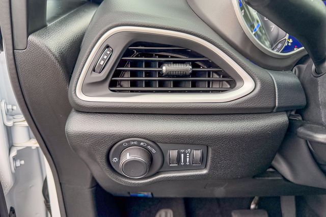 new 2026 Chrysler Voyager car, priced at $38,240